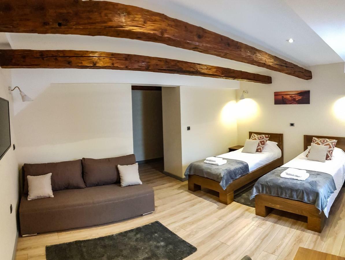 Stari Slon Hotel Sombor Exterior photo